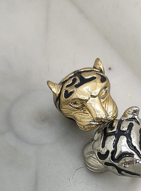 50满29元包邮  老虎头戒指2个  都是6码  都有瑕疵