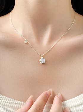 小清新文艺樱花项链女款2026新款高级感轻奢小众春夏装饰生日礼物