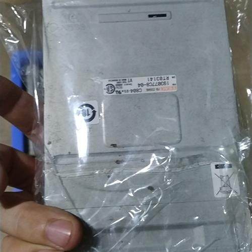 全新库存进口设备拆机软驱的FDD有19个 USB-FDD有一个 欢全新议价