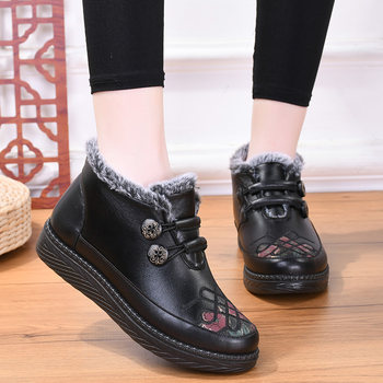 ເກີບແມ່ລະດູຫນາວບວກກັບ velvet thickening snow boots old Beijing cloth shoes women's cotton shoes soft sole non-slip warm casual boots cotton