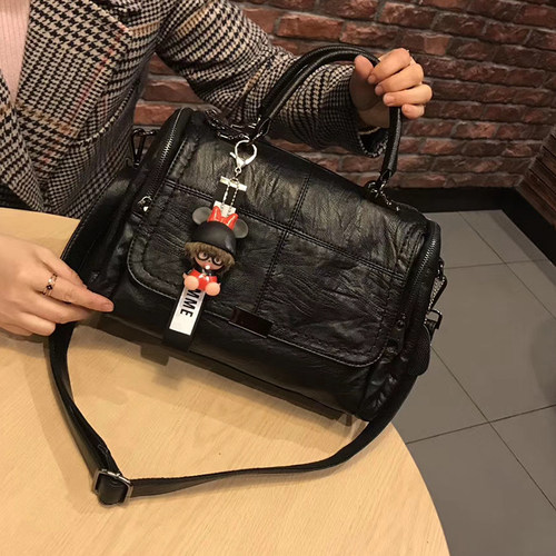 波士顿女包包2024新款时尚软皮单肩包简约手提包百搭斜挎包大包潮 - 图1