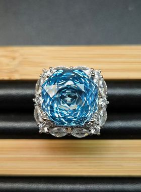 托帕石玫瑰花戒指（正品托帕石）重量12克拉直径14mm全净体八边形