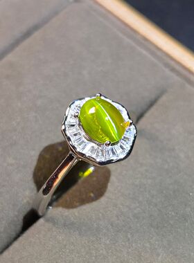 天然蜜糖色金绿猫眼戒指玻璃体0.81克拉尺寸5*6.3mm眼线清晰又直