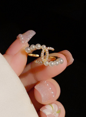 ins小众设计气质小香风珍珠锆石双C戒指高级感时尚个性百搭食指戒