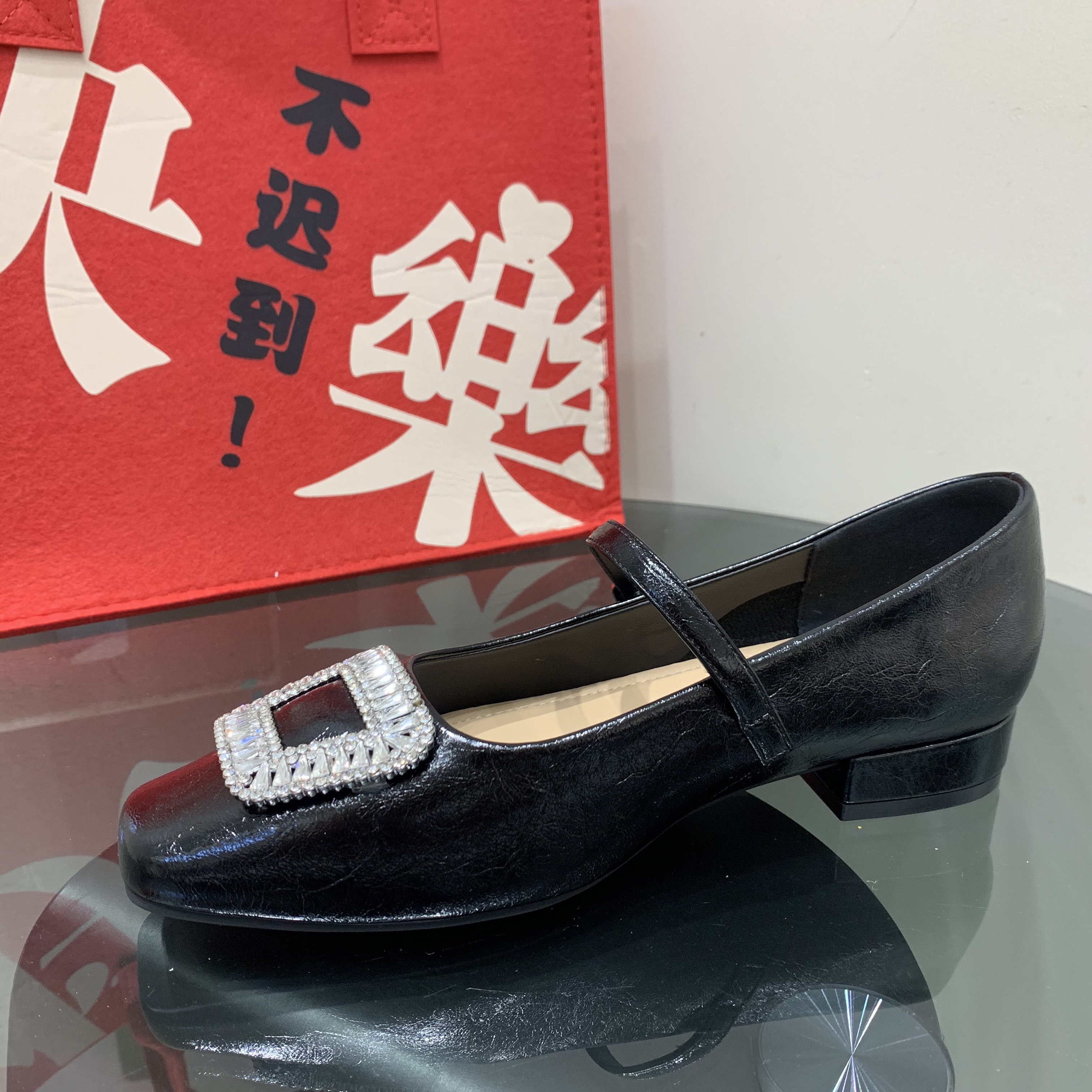 水钻法式方扣银色玛丽珍鞋女2026春季新款气质配裙子百搭平底单鞋,淘宝优惠券,粉丝福利购,淘宝优惠卷