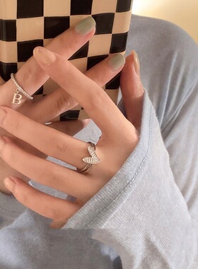 个性时尚锆石爱心字母食指戒指韩ins女2022年新款潮小众设计