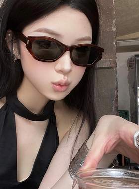 野良防紫外线猫眼复古太阳镜