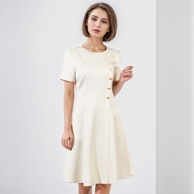 Dress Rose Belle ຟຸ່ມເຟືອຍແລະສະຫງ່າງາມ