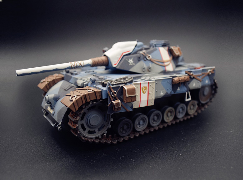 1/35战场的女武神雪绒花号坦克模型成品代工静态军事摆件收藏