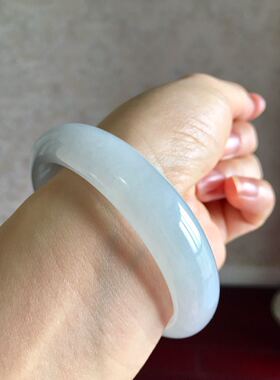 A货老坑冰糯种肉质细腻翡翠手镯