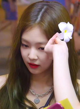 金智妮jennie同款白色鸡蛋花发夹