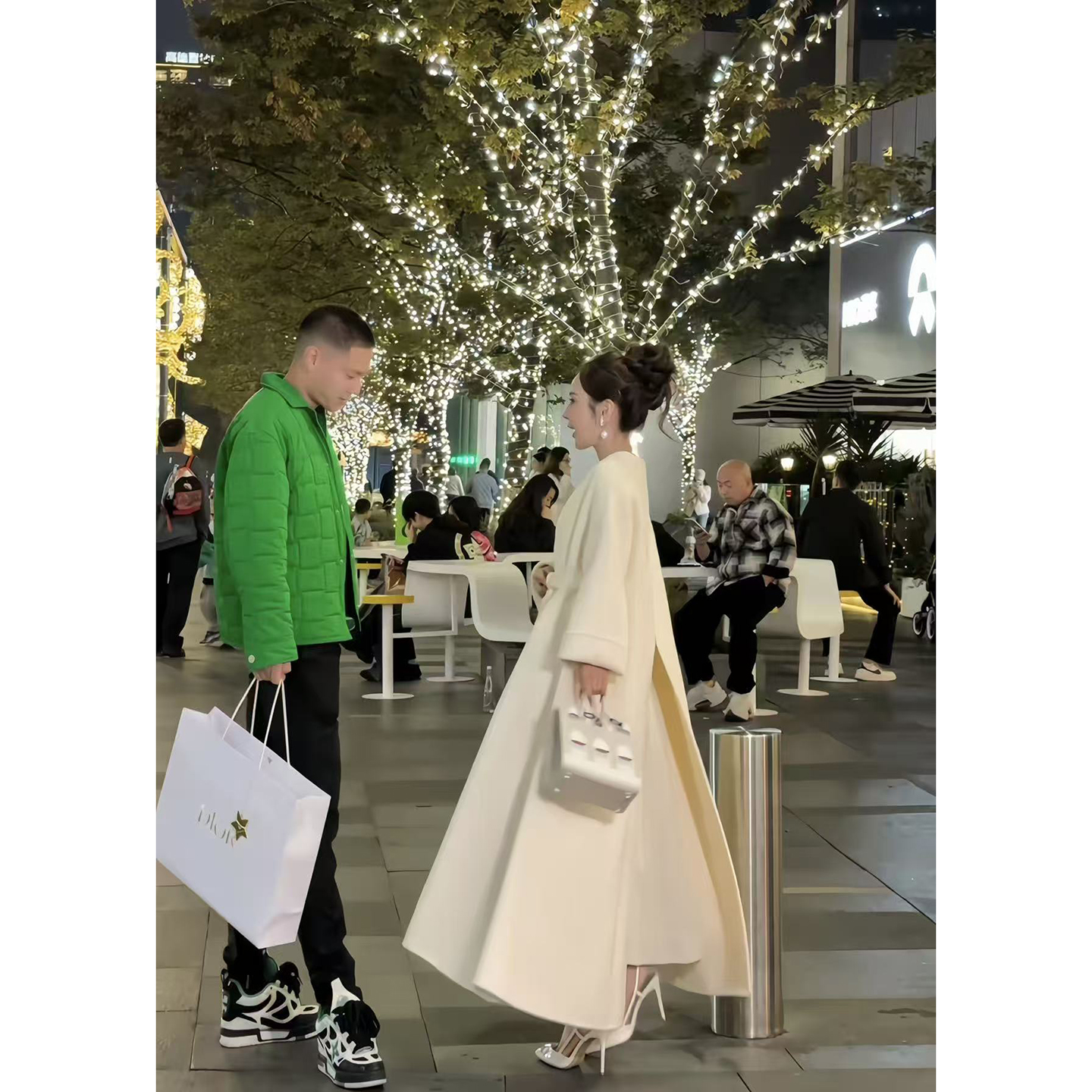 董小姐高端定制大摆后开叉斗篷双面呢羊毛大衣女高端小资毛呢外套 - 图1