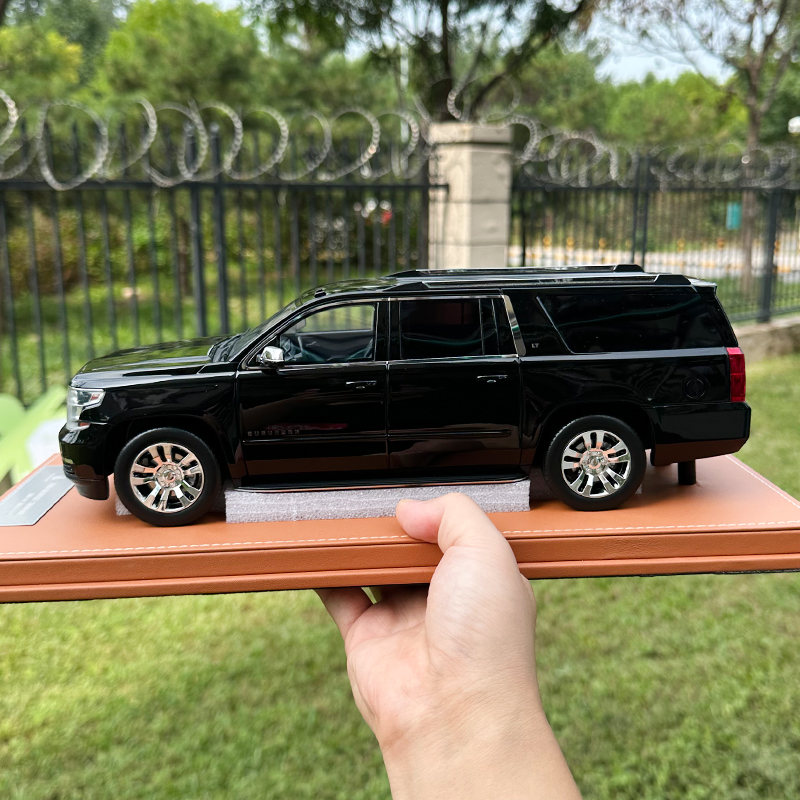 GOC 1:18雪佛兰萨博班 Suburban Tahoe LTZ SUV 2015汽车模型车模 - 图1