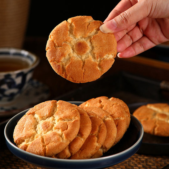 Daoxiangcun soft tear bread available in various combinations
