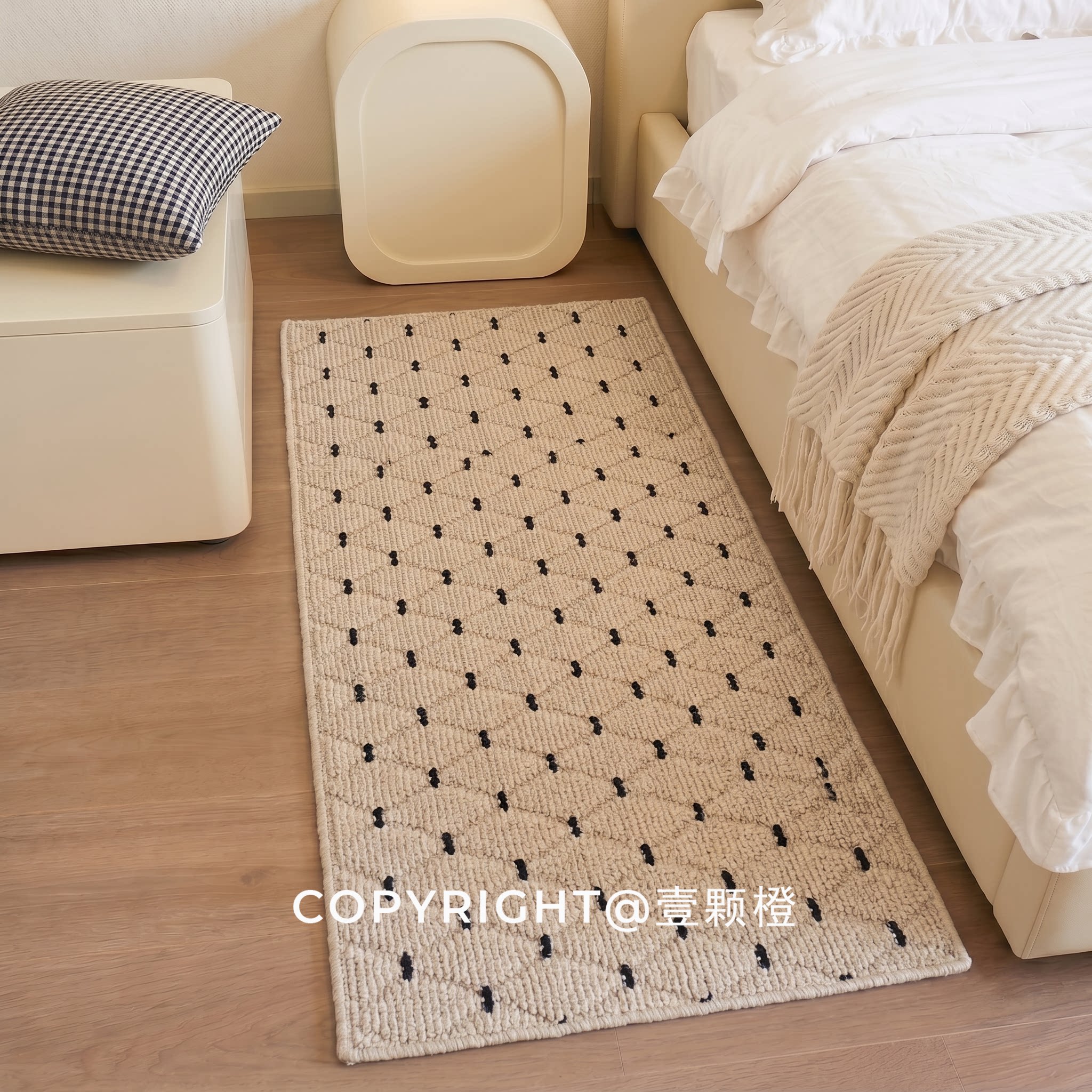 French cream style carpet bedroom bedside blanket master bedroom long strip floor mat in front of the bed high-end room loop velvet foot mat