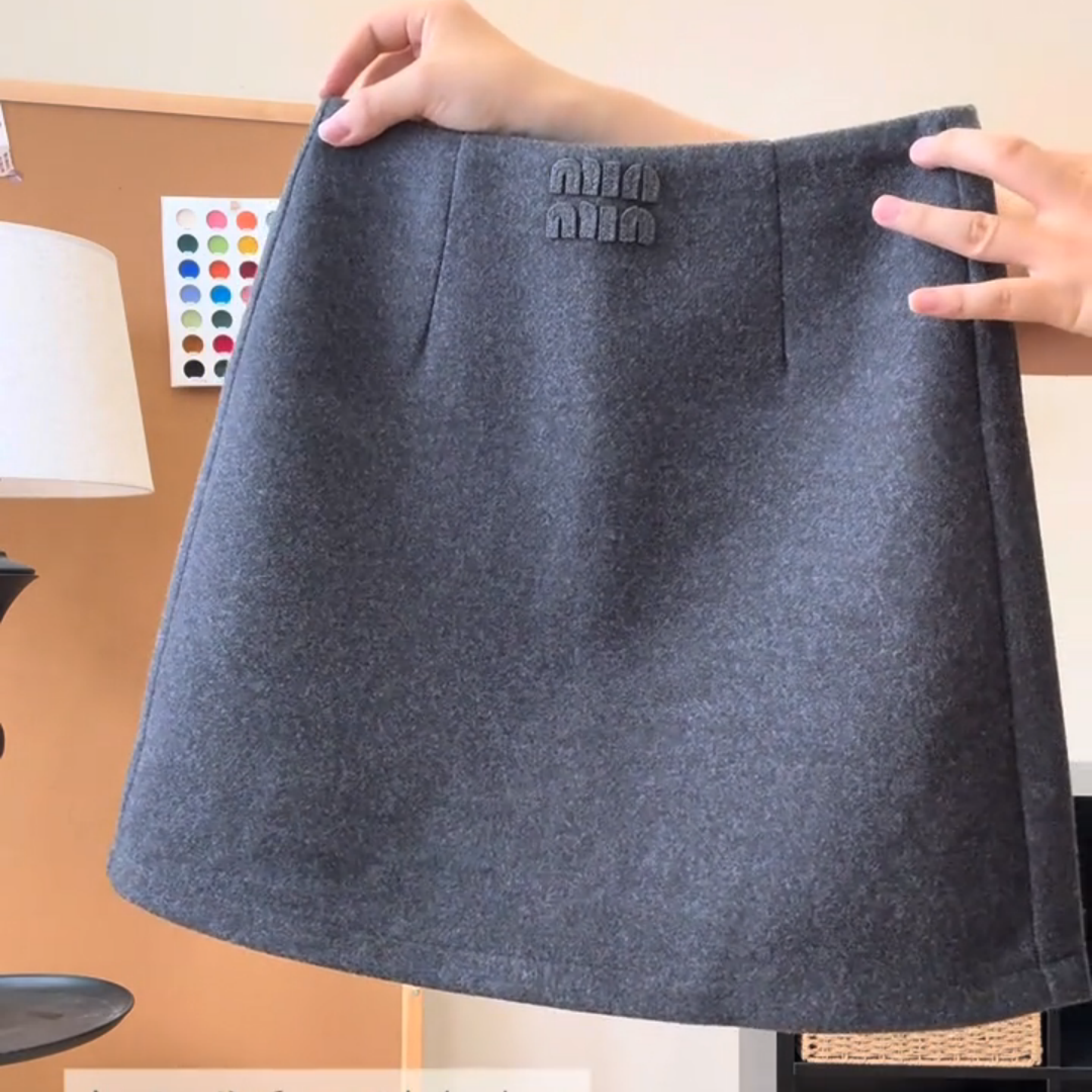 纯色高级感刺绣半身裙大码胖mm新款高腰修身显瘦休闲通勤A字短裙,淘宝优惠券,粉丝福利购,淘宝优惠卷