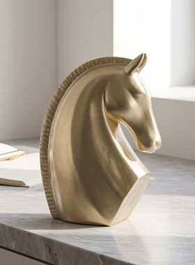 陶瓷电镀哑金马头摆件