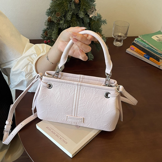 Amy Rabbit Women's Bag 2026 Spring New Style Western Style Niche Handbag Simple Fashion Commuting Casual Crossbody Bag