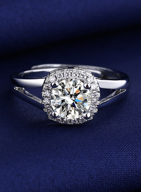 韩版时尚一克拉硞石豪镶小方包镀白金戒指少女简约甜美求婚戒指