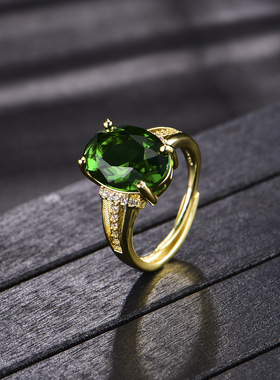 欧美高端珠宝女士椭圆形仿真祖母绿碧玺硞石镶钻镀黄金戒指钻戒