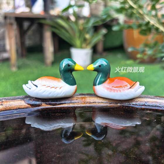 Ceramic white swan and mandarin duck micro landscape ornaments