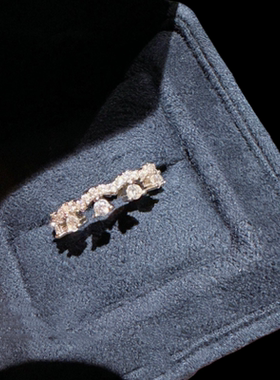 意大利奢华皇家鸢尾宝石项链 流光溢彩 拉丝花朵闪钻四方手镯百搭