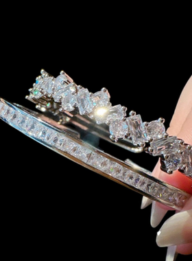 藤蔓人鱼泪宝石花瓣手镯 帕帕拉恰 镀18K金 方糖排钻锆石手镯叠戴