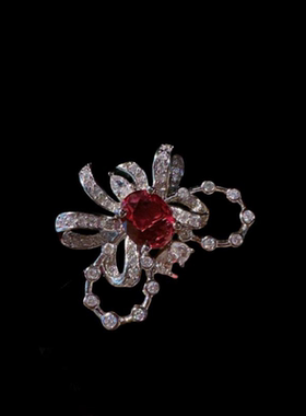 酒渍玫瑰花朵宝石手链 帕帕拉恰 镀18K金 波尔多红爱心耳环 戒指