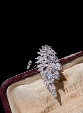 璀璨荆棘水滴宝石项链星河璀璨时尚镀18K金麦穗翅膀锆石戒指百搭