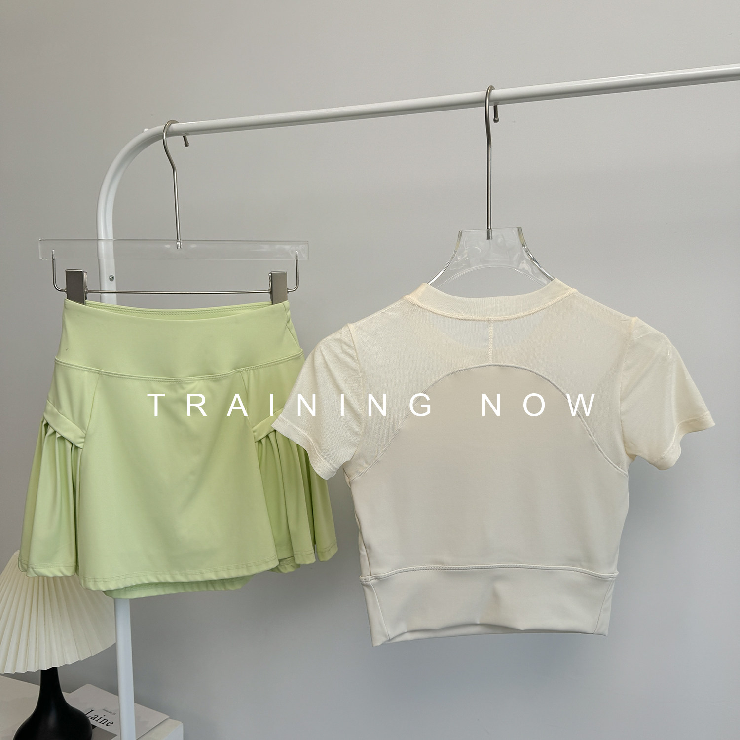 羽毛球健身套装女夏季带胸垫瑜伽锻炼短袖高颜值跑步速干运动服,淘宝优惠券,粉丝福利购,淘宝优惠卷