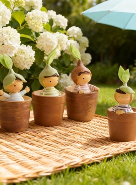 可爱纸杯蛋糕人偶桌面收纳摆件