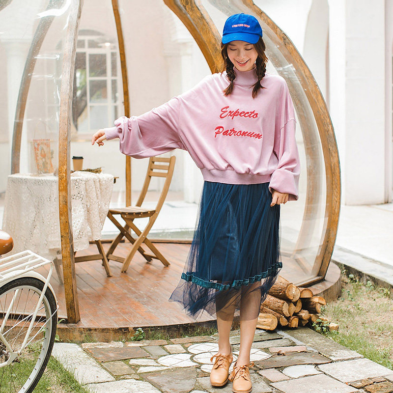  茵曼翰飞卫衣/绒衫