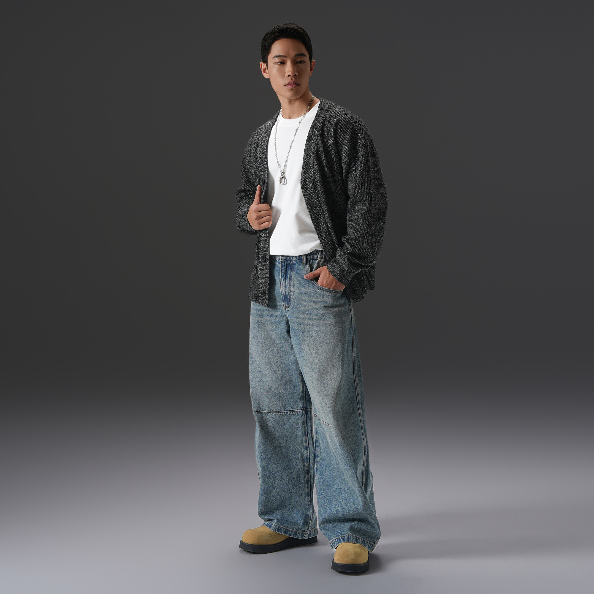 BD健美站秋冬重磅V领针织衫简约宽松休闲保暖毛衣开衫外套男,淘宝优惠券,粉丝福利购,淘宝优惠卷