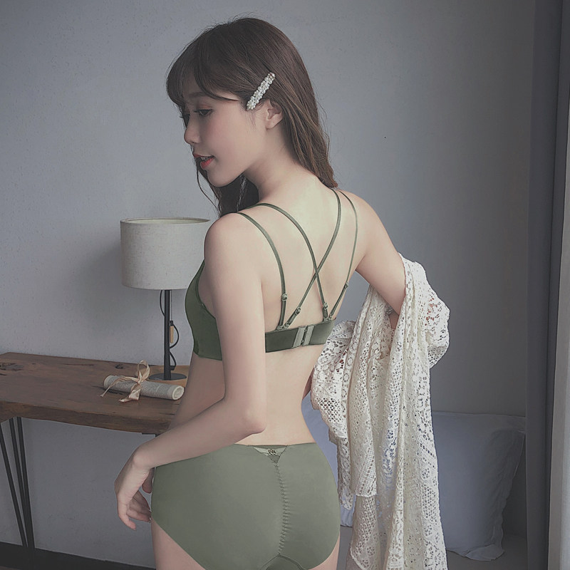 无钢圈美背聚拢三角杯套装夏季内衣 芬格美文胸