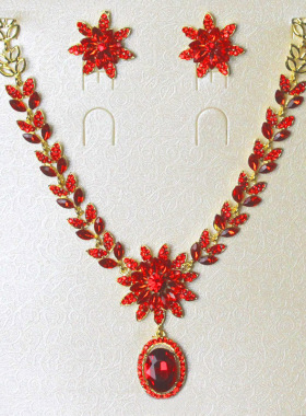 新娘红色礼服旗袍婚纱项链耳环