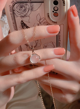 925银白玉髓项链女粉水晶吊坠