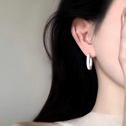 法式珐琅素圈耳环女轻奢小众高级感耳扣2026新款耳圈独特精致耳饰 - 图0