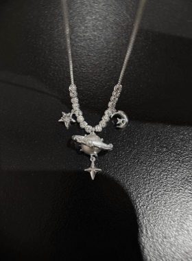 银色磨砂土星月吊坠项链精致颈链