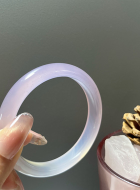 高冰粉天然玛瑙时尚手镯细条女款正品冰透荔枝冻玉髓轻奢女生礼物