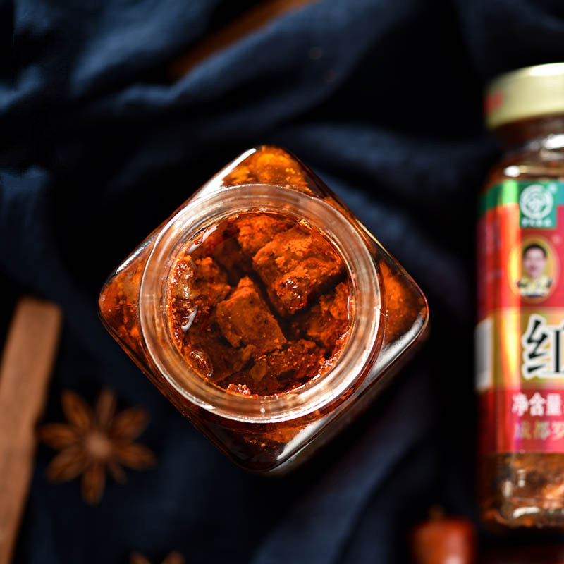 红油豆腐乳260g瓶装干腐乳四川红豆腐传统工艺发酵制作麻辣霉豆腐