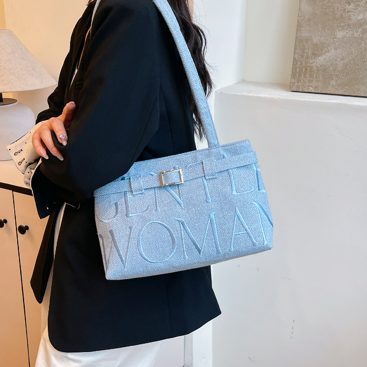 泰国GentleWoman新款芭蕾风帆布包包女手提包小众字母通勤腋下包 - 图1