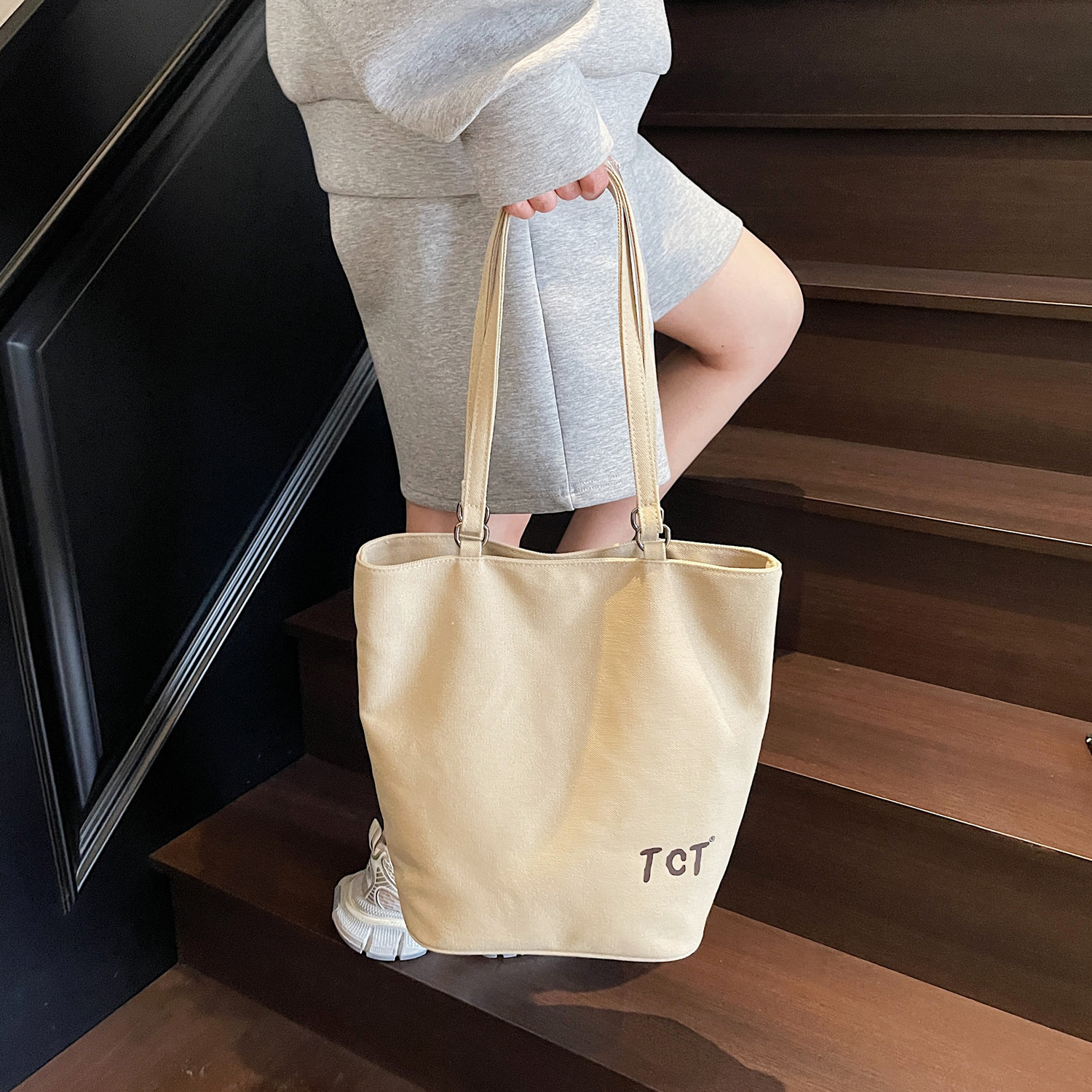 原创纯色加厚帆布包包女大容量简约休闲托特包学生上课通勤单肩包,淘宝优惠券,粉丝福利购,淘宝优惠卷