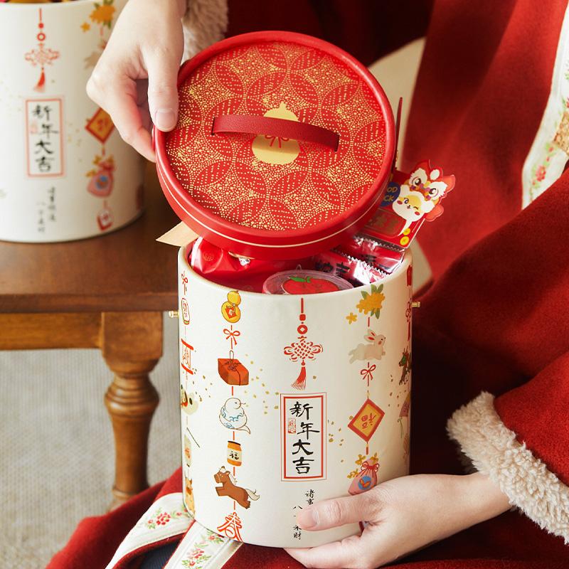2026新年马年中式礼盒包装烘焙曲奇饼干糖果圆桶春节高端礼品盒空 - 图1