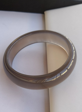 巴西纯天然冰种烟灰色玉髓手镯