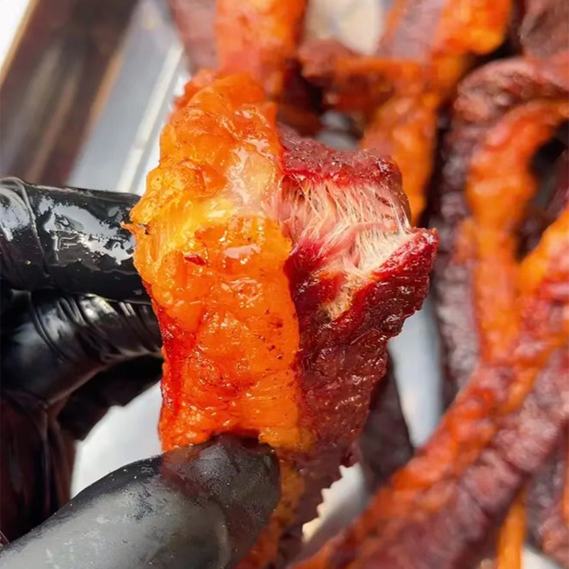 肥瘦相间风干牛肉解馋零食牛肉干香辣味内蒙风干正宗手撕牛肉干-图1