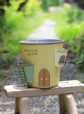 日系复古铁艺小屋造型花盆摆件