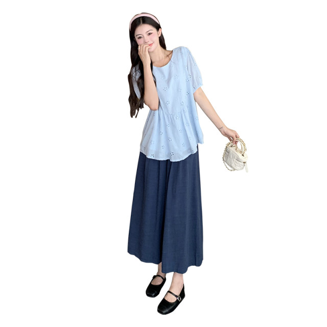Xiaojijia plus size ເຄື່ອງ​ນຸ່ງ​ຫົ່ມ​ຂອງ​ແມ່​ຍິງ​ການ​ຫຼຸດ​ຜ່ອນ​ອາ​ຍຸ​ການ​ຫຼຸດ​ຜ່ອນ​ການ​ສີ​ຂາວ​ຮູ​ຄໍ​ມົນ​ເສື້ອ summer ໄຂ​ມັນ​ມມ​ແບບ​ເກົາ​ຫຼີ​ວ່າງ slim ເສື້ອ​ເຊີດ​ສໍາ​ລັບ​ແມ່​ຍິງ