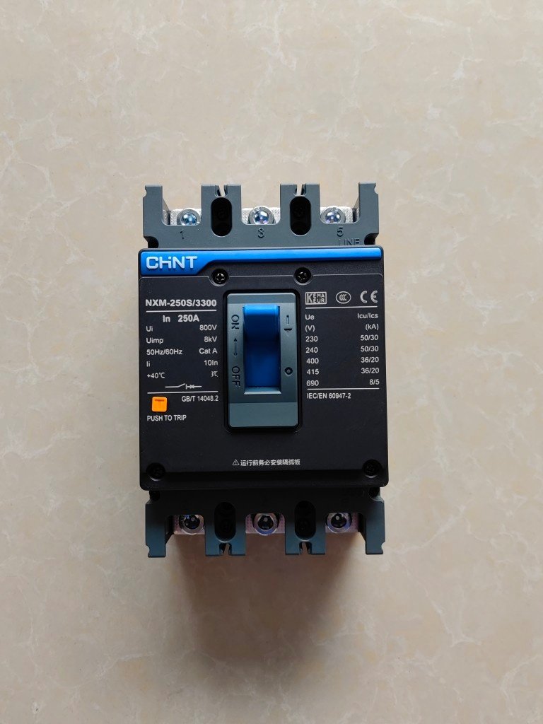 正泰断路器 NXM-250S/3300 250A塑料外壳式断路器三极250安空开,淘宝优惠券,粉丝福利购,淘宝优惠卷