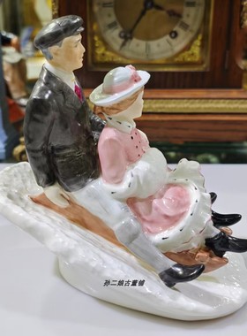 英国产Coalport骨瓷冬日嬉戏双人瓷偶家居装饰摆件限量发行750只
