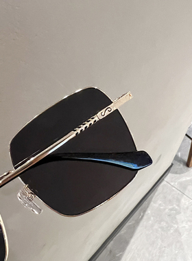 黑色眼镜金属方形大框网红墨镜